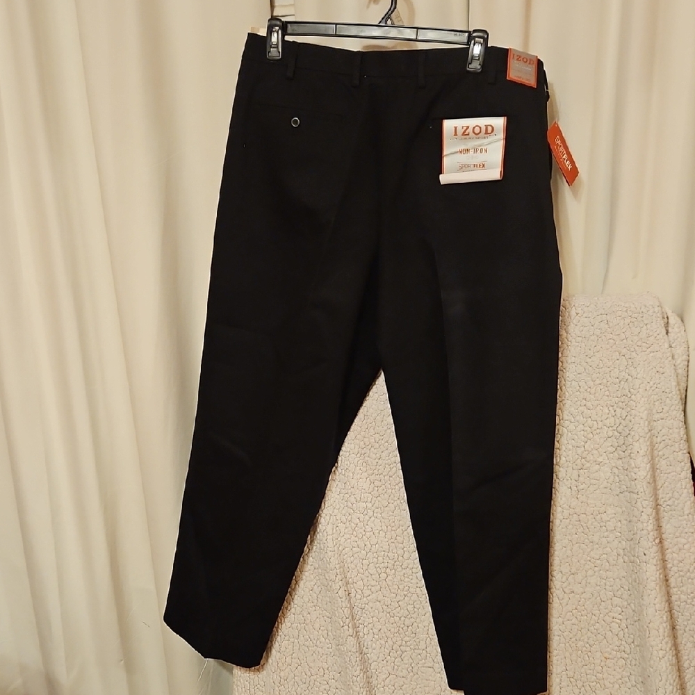 NWT Izod Men's Classic Black Trousers